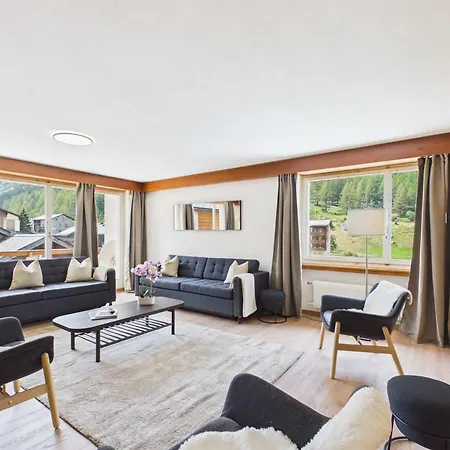 Spacious Alpine Retreat Near Saas-fee Appartamento
