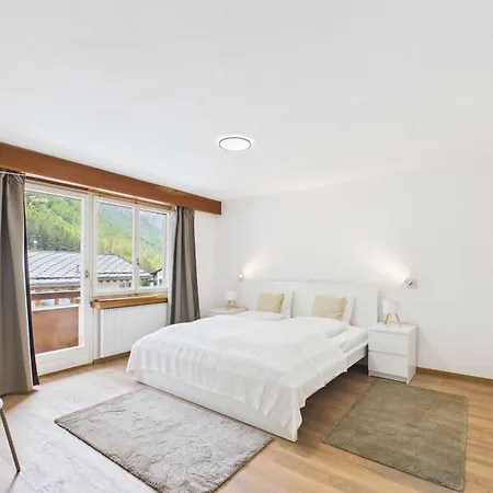 Spacious Alpine Retreat Near Saas-fee